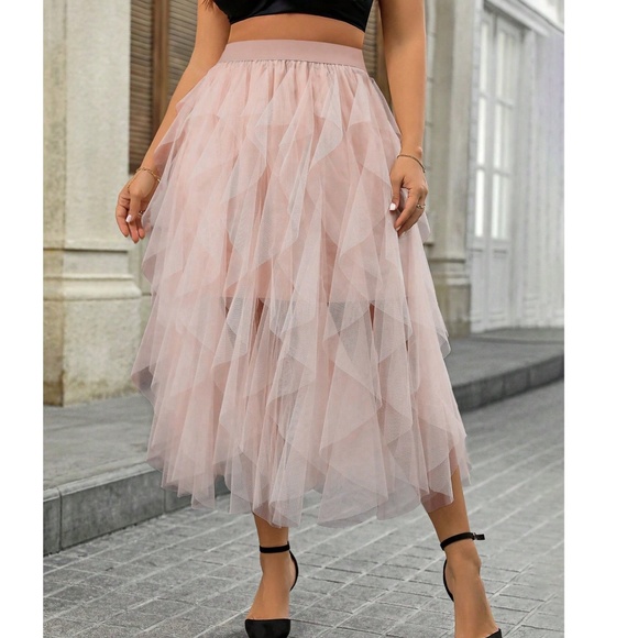 Plus Stretchy Waist Partially Lined Layered Skirt - Picture 11 of 11